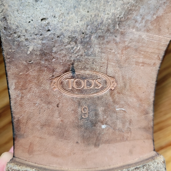 Tod's Loafers in Purple/Red Suede (Size 9) - Picture 7 of 9